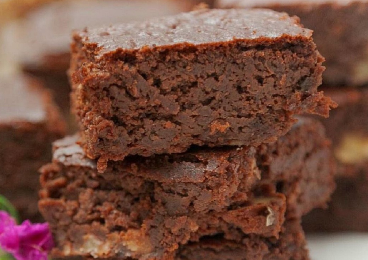 Receta de brownie con pasta de porotos que sorprende por su sabor