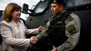 El pedido de Bullrich a Pullaro por el narcotráfico en Rosario: «La Policía tendría que triplicar la cantidad de efectivos»