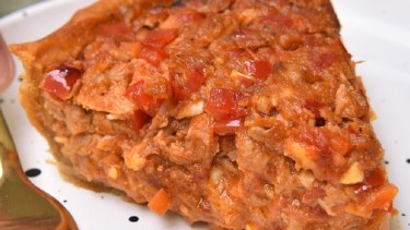 Tarta de atún con masa casera y relleno bien jugoso