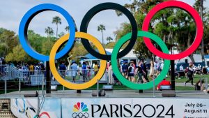 Juegos Olímpicos: repartirán 300 mil preservativos para los atletas en París