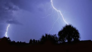 Alerta por tormentas para Viedma y Valle Medio: cuándo será el peor horario