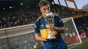 El cipoleño Valentino Simoni firmó su primer contrato con Boca