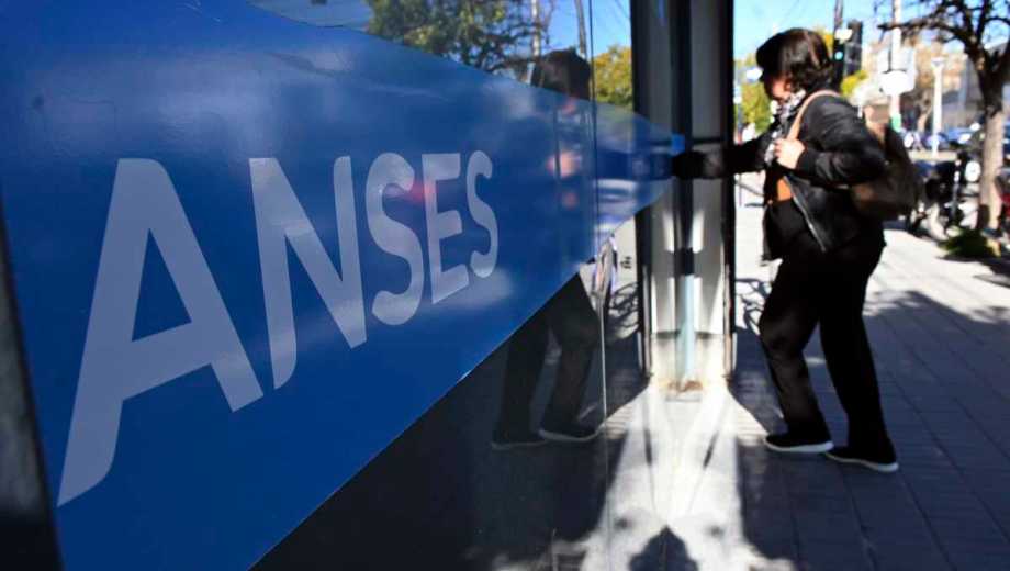 ANSES cuestionó decenas de trámites jubilatorios de docentes rionegrinos. Foto Archivo