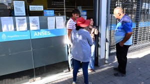 Los despidos en organismos nacionales llegaron a la Anses de Viedma