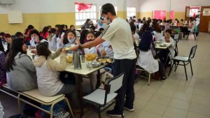 No habrá servicio de comedor en las escuelas de Río Negro hasta abril
