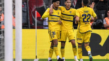 Cristina Medina marcó el primero de Boca en el triunfo ante Newell's en Rosario. 