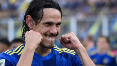 Cavani marcó uno de los tantos en la victoria de Boca ante River.