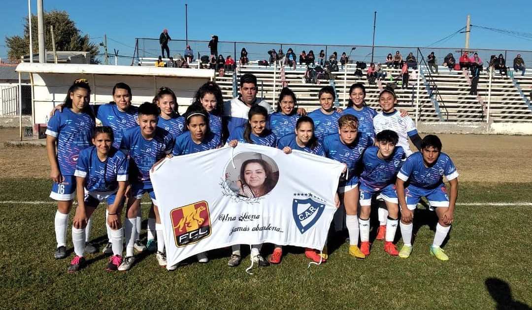 La copa del torneo femenino de la Confluencia llevará el nombre de Débora Alvarado thumbnail
