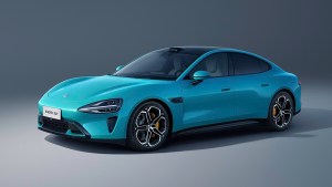 Cómo es el auto eléctrico de Xiaomi que vendió 90 mil unidades en un día