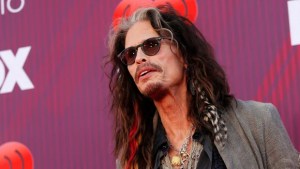 Desestimaron demanda por agresión sexual contra Steven Tyler, líder de Aerosmith