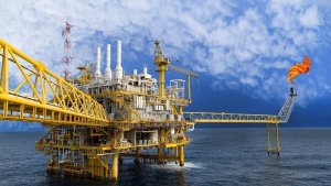 Cómo impacta el ataque de Irán a Israel en el precio del petróleo