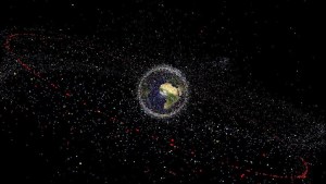 Desechos orbitales habrían perforado una casa, evidencia del problema de la basura espacial: de qué se trata