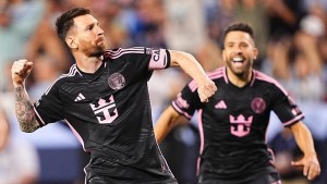 Messi le pegó de media distancia y la clavó al ángulo: Inter Miami le ganó 3 a 2 a Kansas City