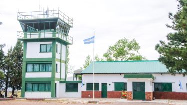 Las instalaciones del aeropuerto se encuentran operativas, pero deben incorporar tecnología. Foto gentileza.