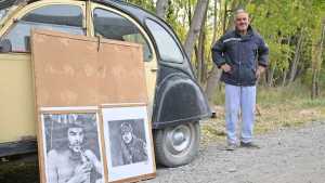 Dibujos al paso: Germán, el retratista que sobresale en la ruta y anhela exponer en Neuquén