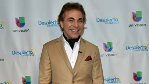 Cristian Castro tiene nueva pareja: «Mi hermosa novia»