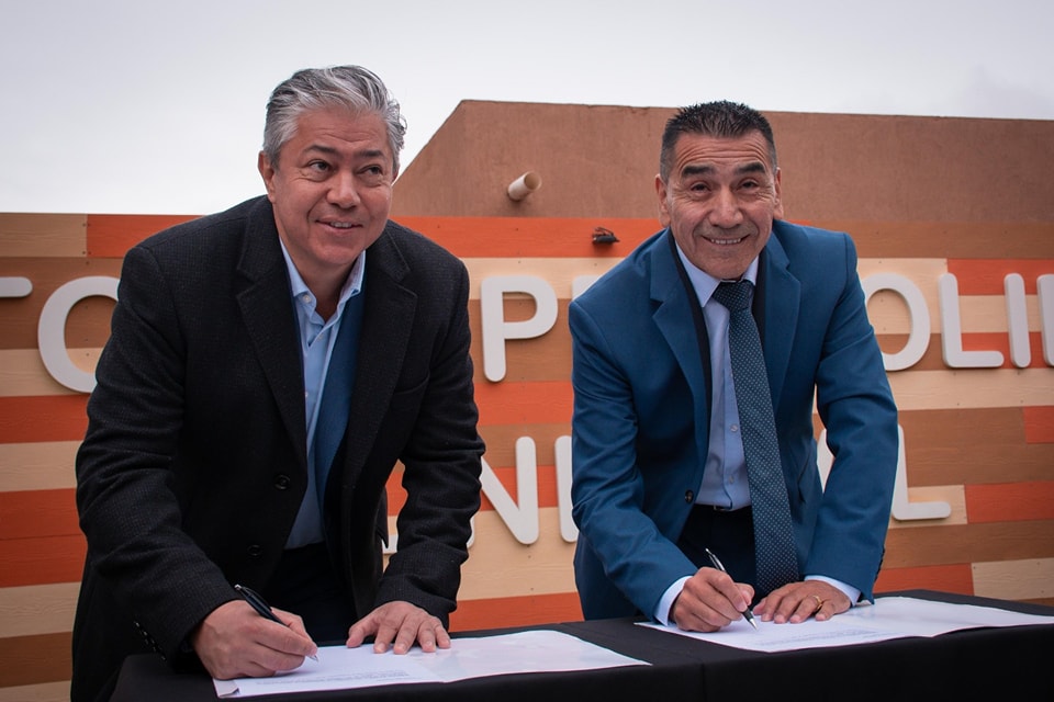 El gobernador Figueroa y el intendente Rioseco firmaron un acuerdo por seguridad (Fotos: gentileza prensa)