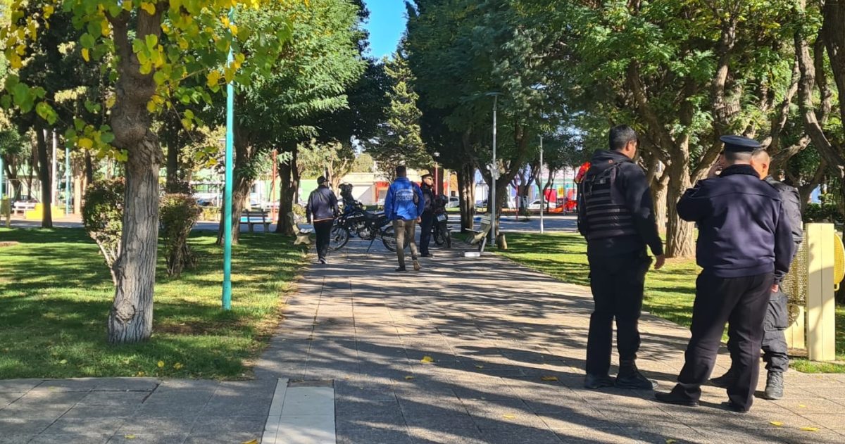 La Policía trabaja en la plaza San Martín 