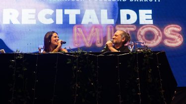 «Recital de mitos»: un maravilloso viaje para darle batalla al algoritmo