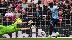 Aston Villa de Dibu Martínez ganaba, se lo dieron vuelta y consiguió un empate