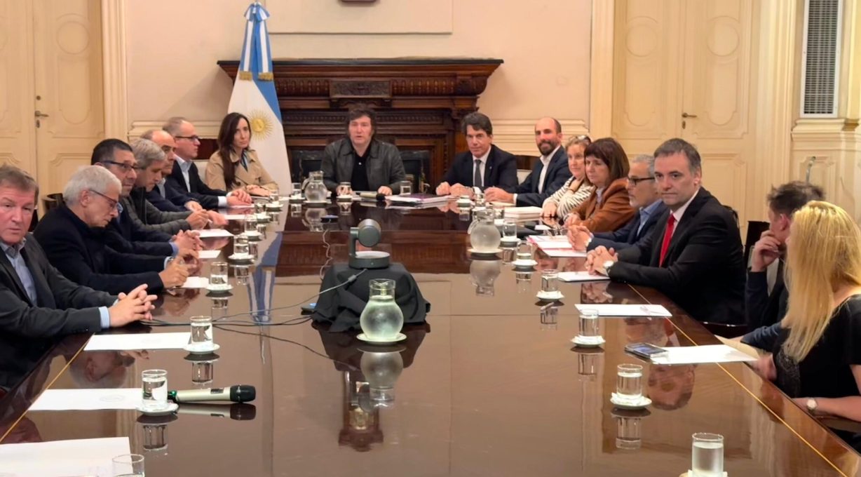 Milei recibió al embajador de Israel en Argentina: hubo reunión con el Gabinete en Casa Rosada