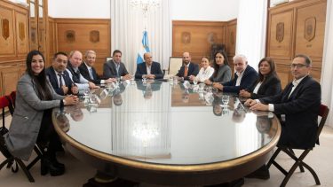 Ley Bases: el Gobierno de Milei se reunió con Domingo y Llancafilo para evitar un traspié
