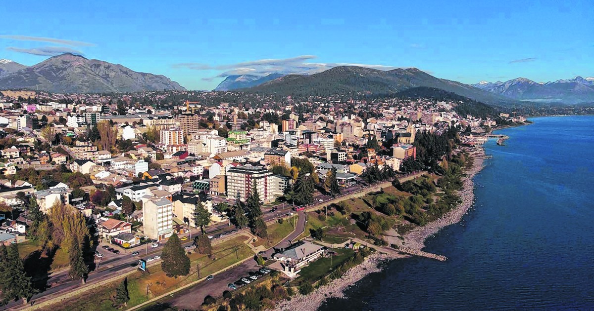 Walter Cortés: “Acá lo que hace falta es proyectar la ciudad a 50 años, si no Bariloche no tiene destino” thumbnail