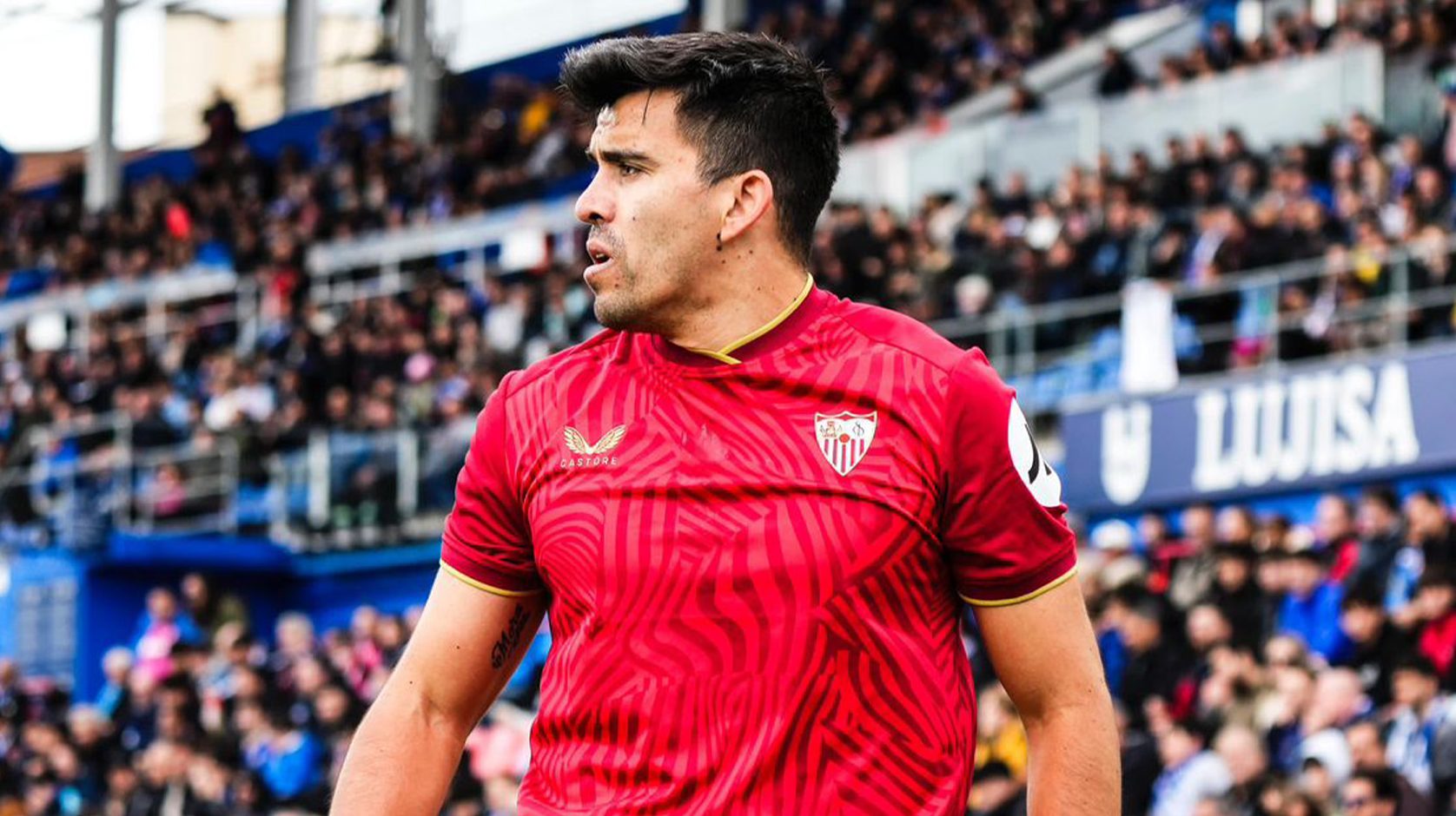 El campeón del mundo sufrió insultos racistas en el partido que Sevilla venció al Getafe de visitante en La Liga española. 
