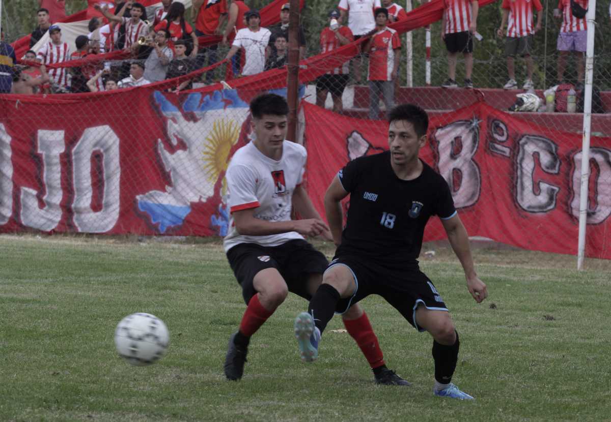 Alianza le ganó a Independiente en e Neuquén. (Foto: Oscar Livera)