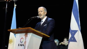 «No descarto ningún atentado», advirtió el presidente de la DAIA tras el ataque de Irán a Israel