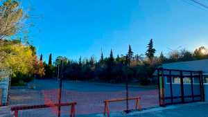 Vallado y clases: la Universidad del Comahue antes de la marcha en Neuquén