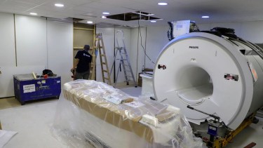 Legisladores piden interpelar a la ministra Senesi por el resonador que era para Roca y terminó en Cipolletti