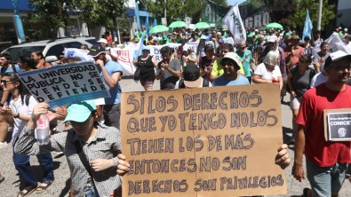 Crisis en universidades de Río Negro y Neuquén: el impacto en números y en los sueños de futuros profesionales