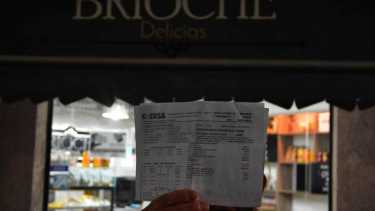 Subas de la luz en Río Negro. Foto archivo: Juan Thomes