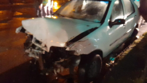 Alcoholizado, chocó a otro auto en medio de la Ruta 7, en Centenario: una mujer resultó herida