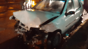 Alcoholizado, chocó a otro auto en medio de la Ruta 7, en Centenario: una mujer resultó herida
