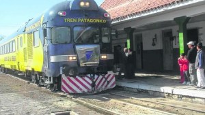 Se pone en marcha el Tren Patagónico entre Bariloche y Jacobacci, luego de cuatro meses