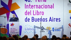 Agenda de actividades de la Feria del Libro 2024: cuáles son las charlas de hoy viernes 26 de abril