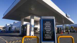 Aumento de combustibles en medio de Semana Santa: los precios en Neuquén, Roca, Bariloche y Viedma