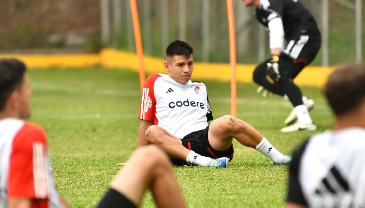 Claudio Echeverri realizó un posteo en la previa del debut por Copa Libertadores.