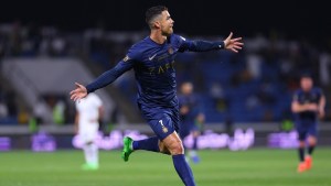 Cristiano Ronaldo anotó un triplete en Arabia Saudita y superó una marca de Diego Maradona