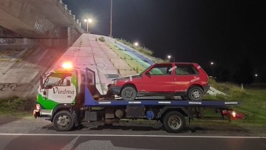 Hubo secuestros de vehículos que protagonizaron carreras callejeras por la ciudad. 