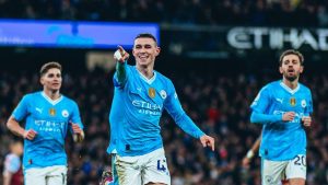 Sin Dibu Martínez y con Julián Álvarez, Manchester City goleó a Aston Villa