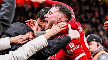 Con un golazo de Alexis Mac Allister, Liverpool ganó y volvió a la punta de la Premier League