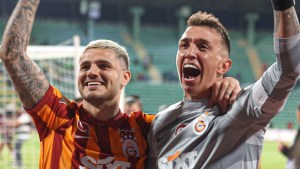 Polémica en la Supercopa de Turquía: Con gol de Icardi, Galatasaray ganó la final que duró un minuto
