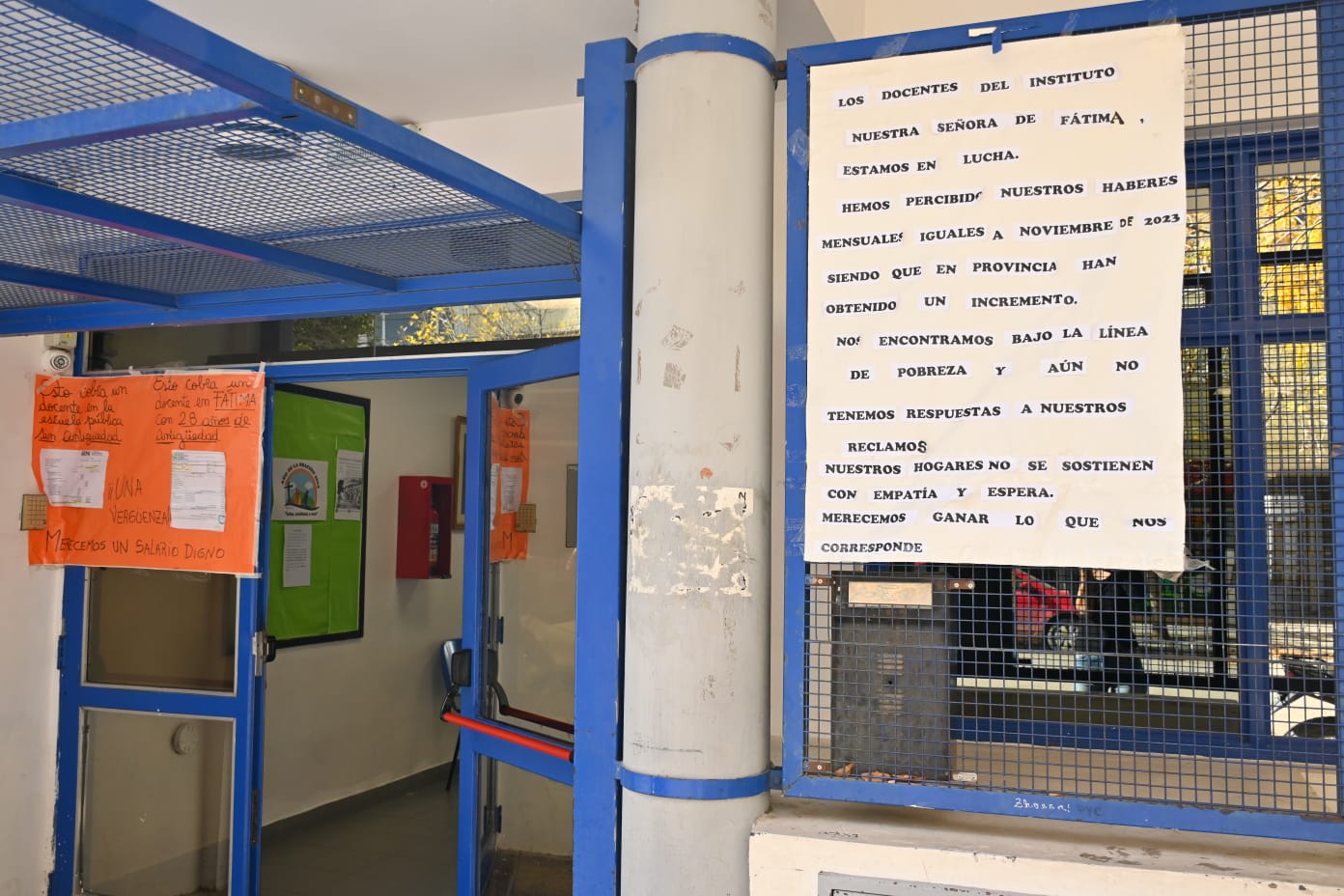 Paro en colegios privados de Cipolletti: docentes reclaman el pago del bono. Foto: Florencia Salto