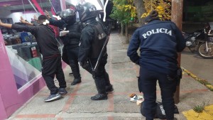 Dos hermanos de Viedma terminaron detenidos por presunta venta de drogas