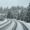 Imagen de Llegó la nieve a Bariloche y piden «extrema precaución» en la Ruta 40 y 23: cerraron el Paso Samoré