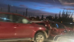 Video | Tránsito complicado en la Ruta 22 por un choque en cadena, en Plottier