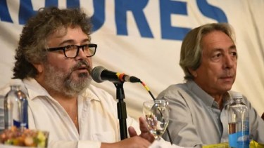 Aceiteros y marítimos paran por el impuesto a las Ganancias y la Ley Bases